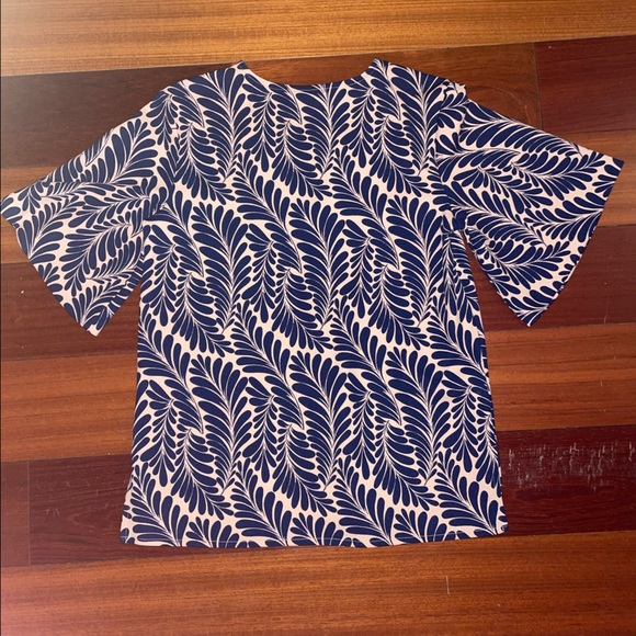 Ann Taylor top - Picture 2 of 4